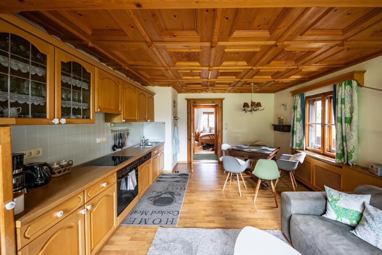 Alpenrelax Haus Weidmannsheil Wohnen Im Romantischen Forsthaus Werfen Luaran gambar