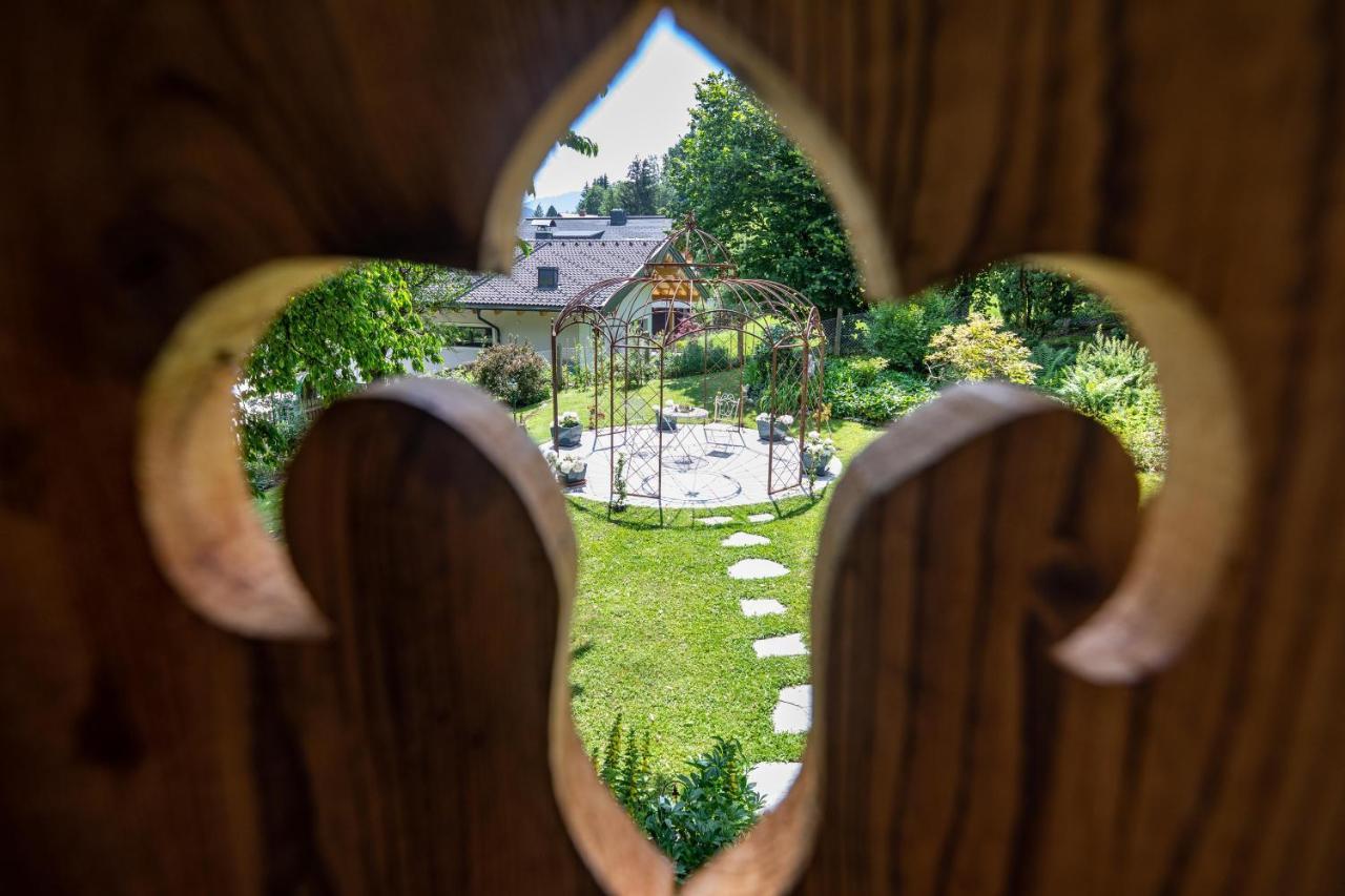 Alpenrelax Haus Weidmannsheil Wohnen Im Romantischen Forsthaus Werfen Luaran gambar