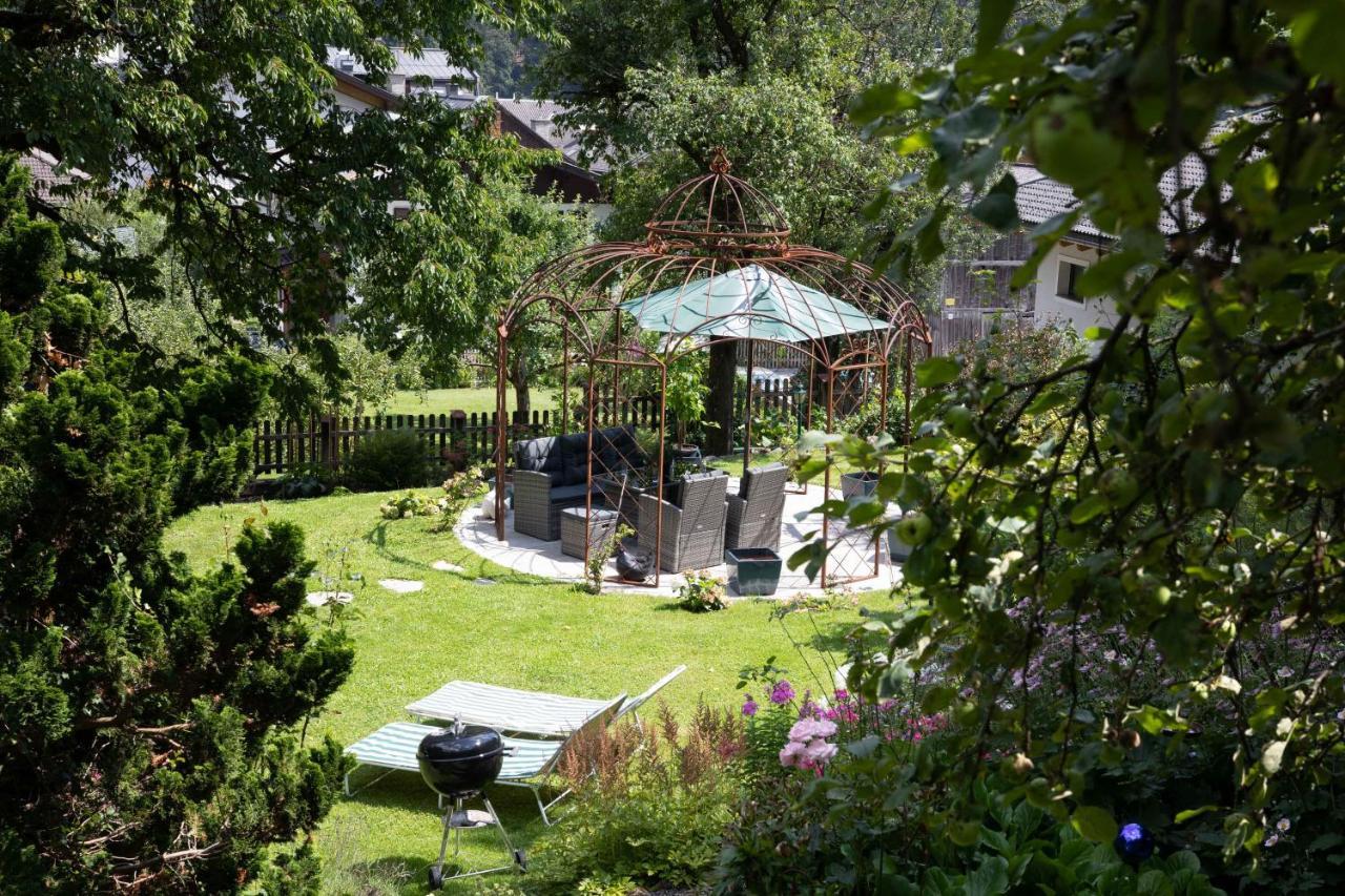 Alpenrelax Haus Weidmannsheil Wohnen Im Romantischen Forsthaus Werfen Luaran gambar